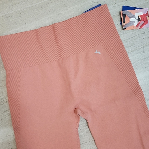 NWT Joylab High Rise Leggings Seamless Knit Large Dark Peach - Picture 1 of 8